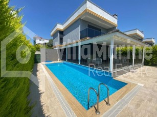 SINGLE DETACHED 4+1 VILLA WITH PRIVATE POOL CLOSE TO KUŞADASI AVM.....