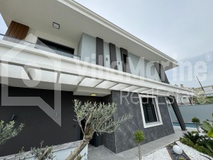 4+2 NEW VILLA WITH SMART HOME SYSTEM AND PRIVATE POOL..